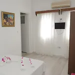 Ayisigi מלון גומבט